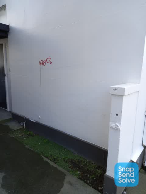 Graffiti, a report photo