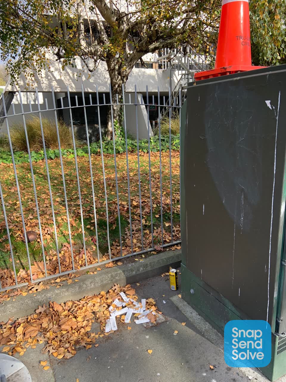The photograph attached to this rubbish/recycling report