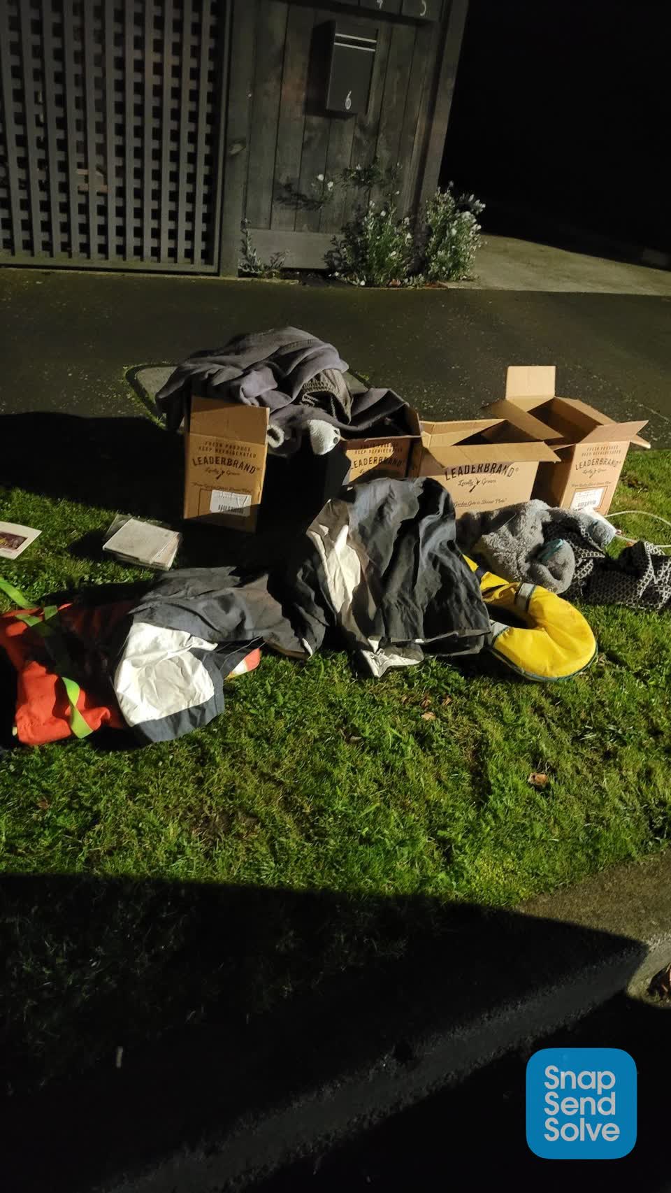 The photograph attached to this rubbish/recycling report