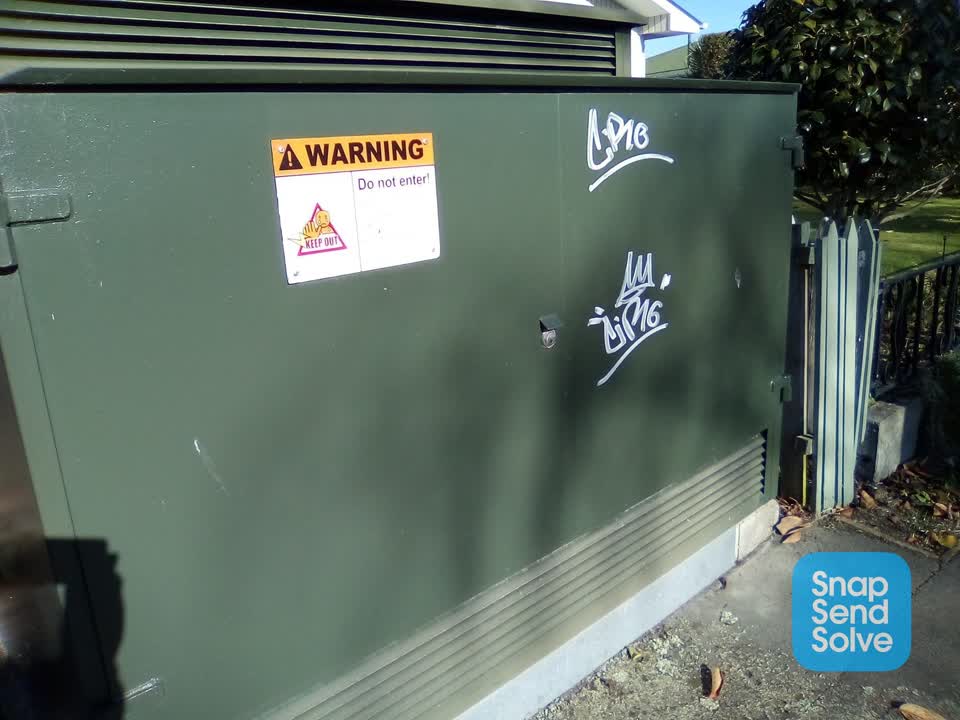The photograph attached to this graffiti report