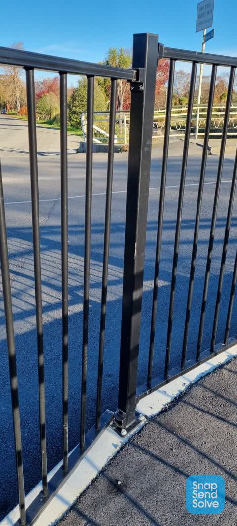 Roading/Streets, a report photo