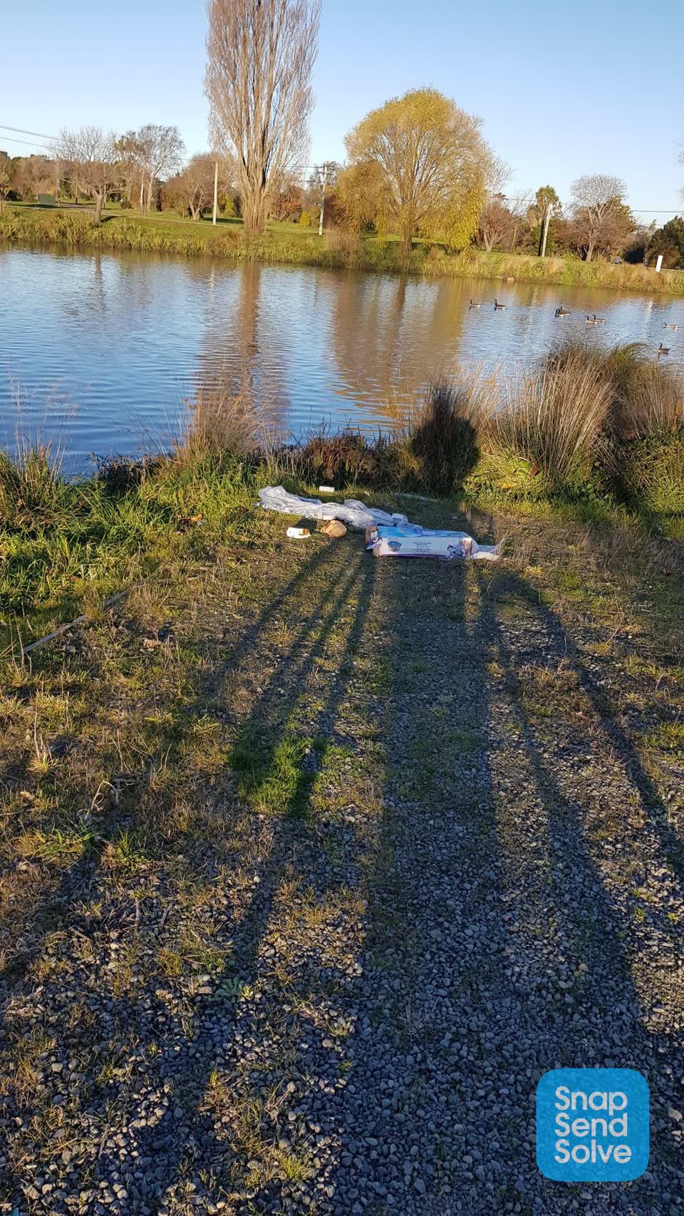 The photograph attached to this rubbish/recycling report