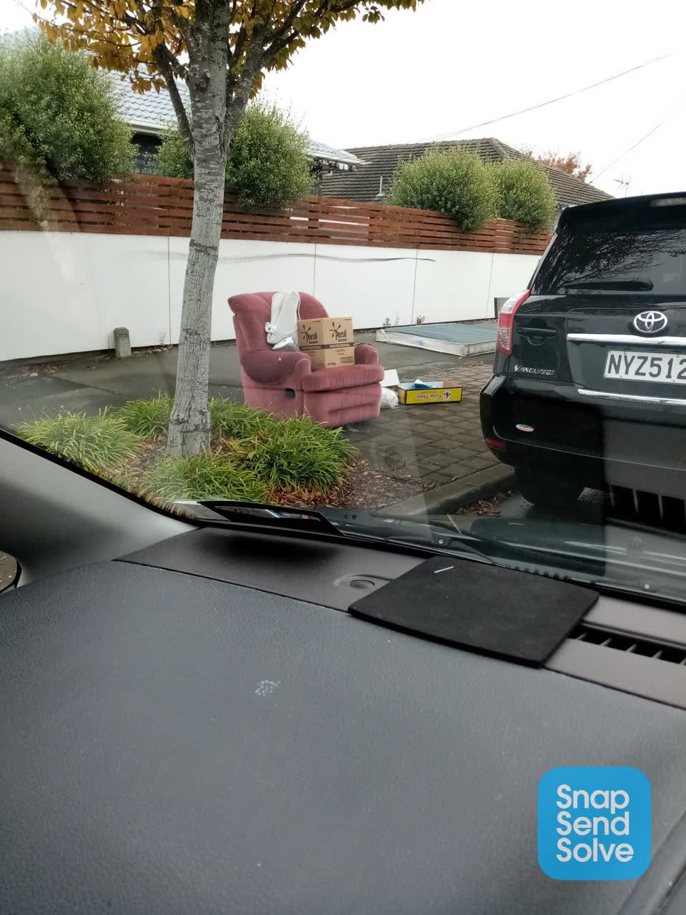The photograph attached to this rubbish/recycling report