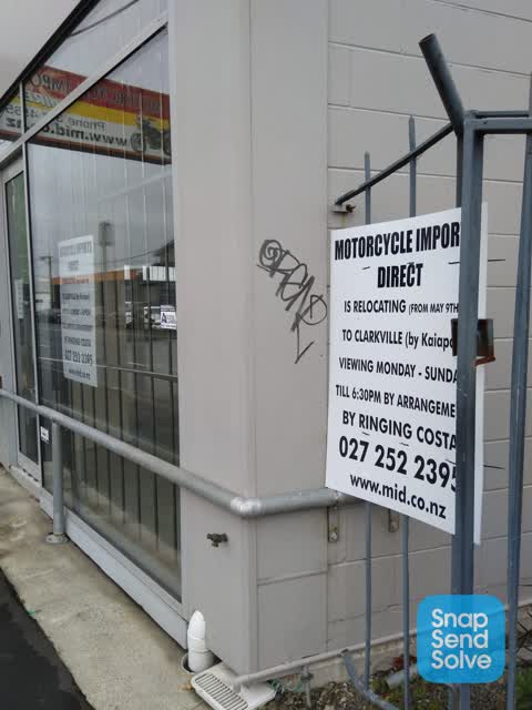 Graffiti, a report photo