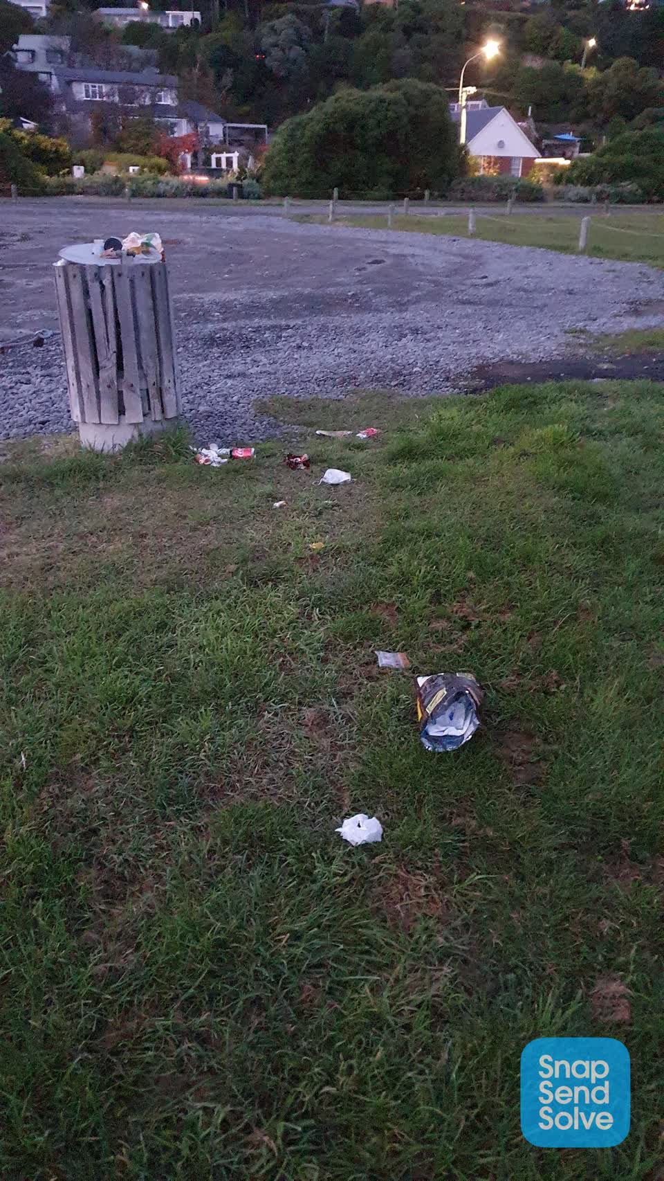 The photograph attached to this rubbish/recycling report