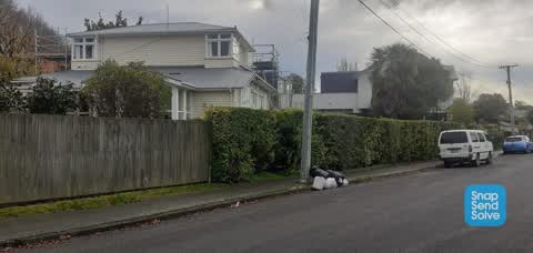 Rubbish/Recycling, a report photo