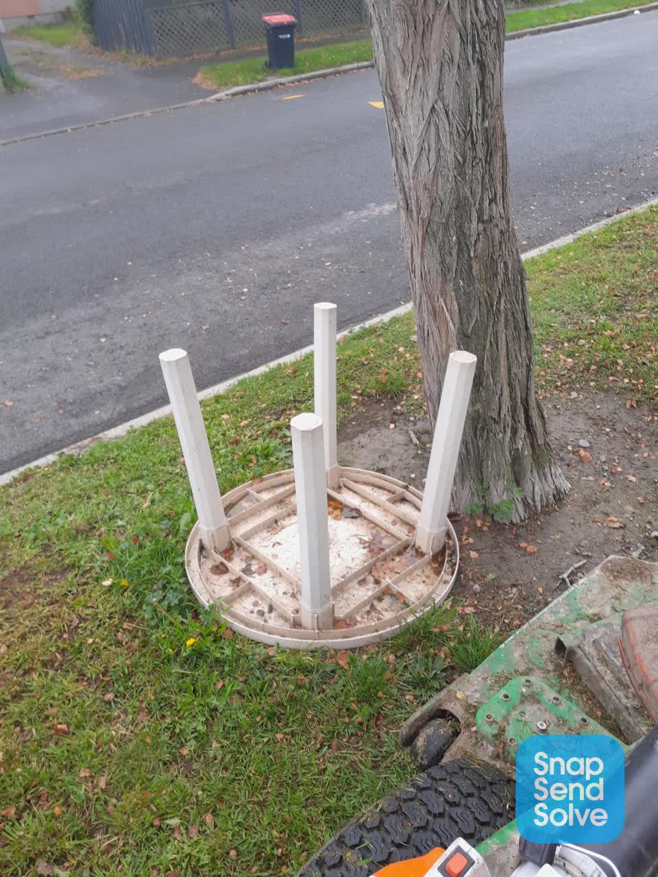 The photograph attached to this parks report