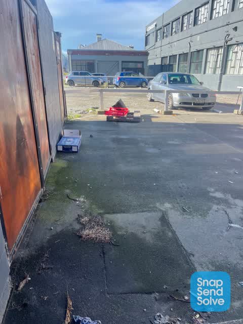 Rubbish/Recycling, a report photo