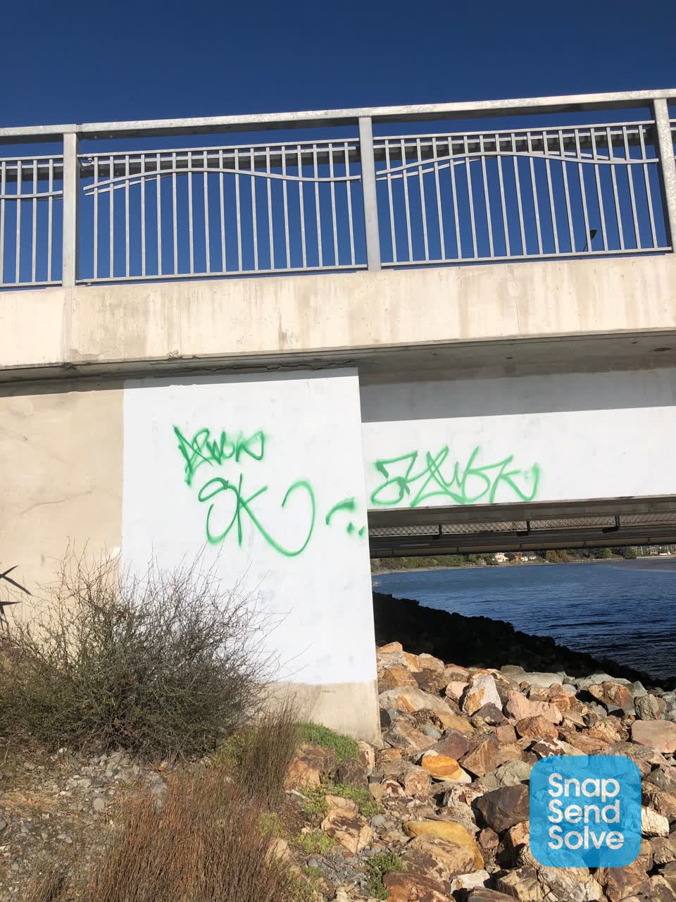 The photograph attached to this graffiti report