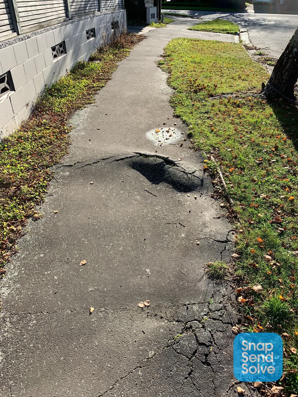 The photograph attached to this roading/streets report