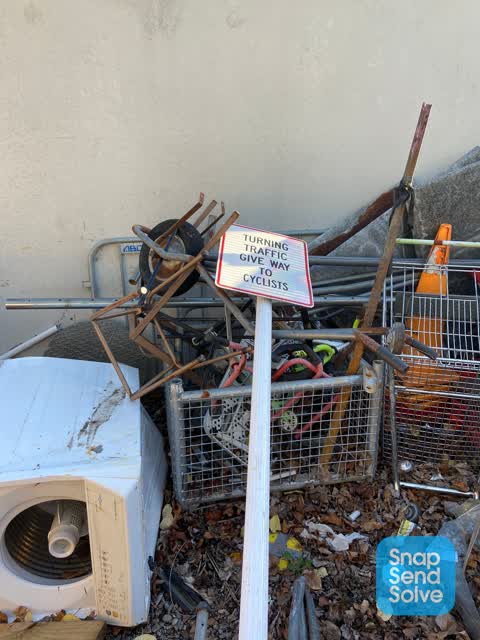 Roading/Streets, a report photo