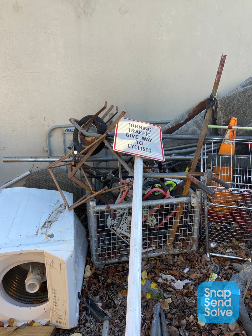 The photograph attached to this roading/streets report