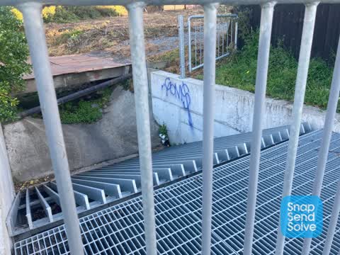 Graffiti, a report photo