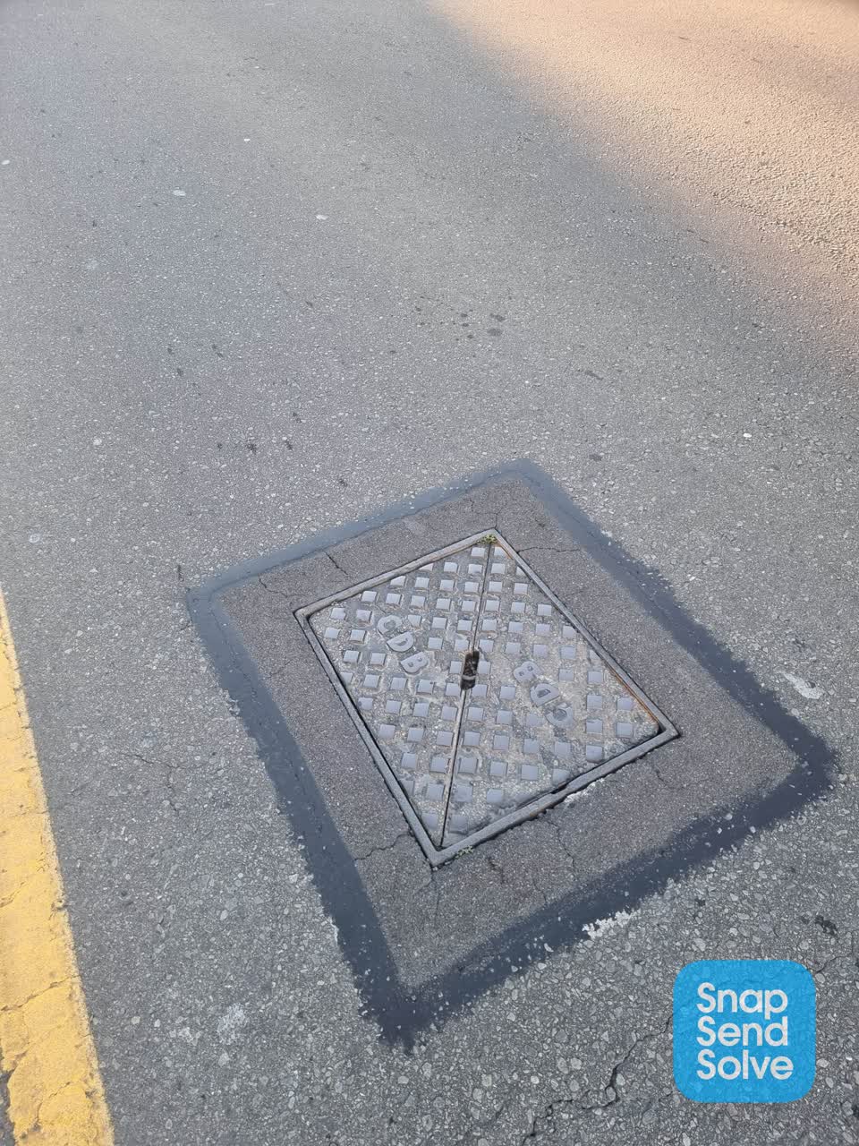 The photograph attached to this sewer - general report