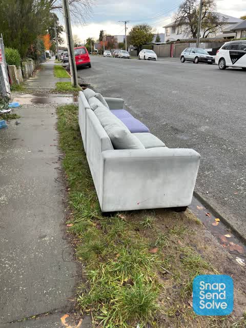 Rubbish/Recycling, a report photo