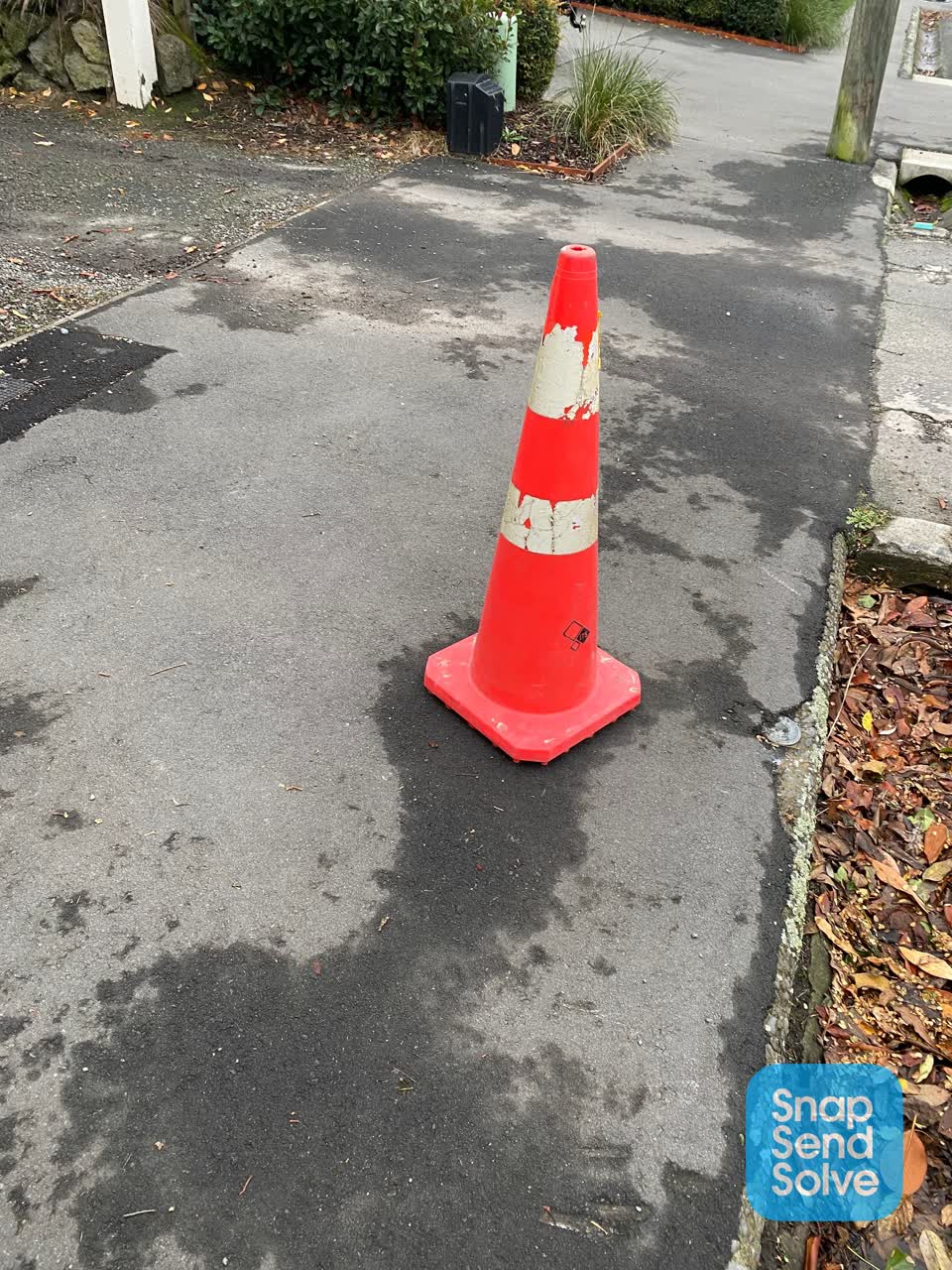 The photograph attached to this roading/streets report