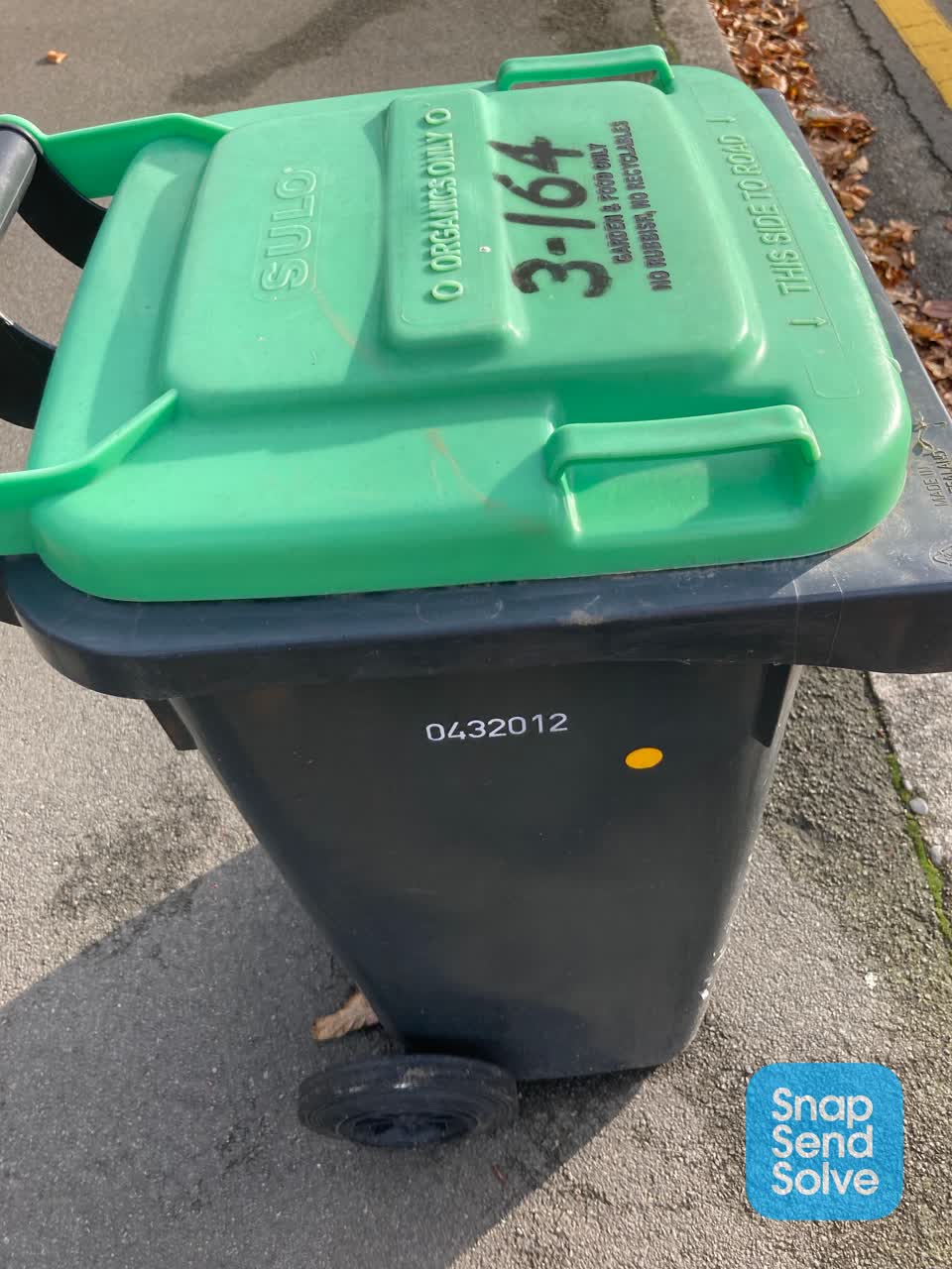 The photograph attached to this rubbish/recycling report
