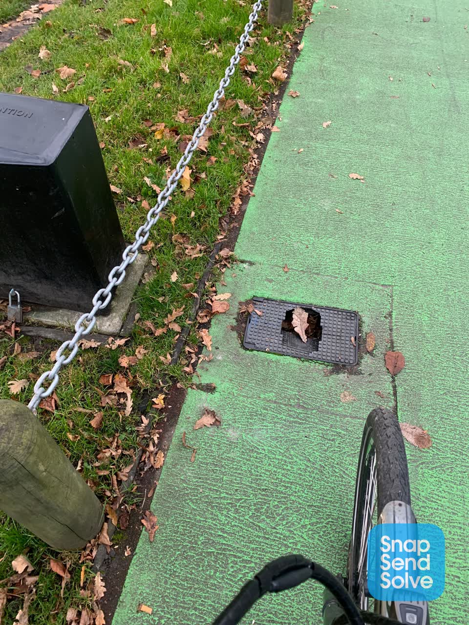 The photograph attached to this roading/streets report
