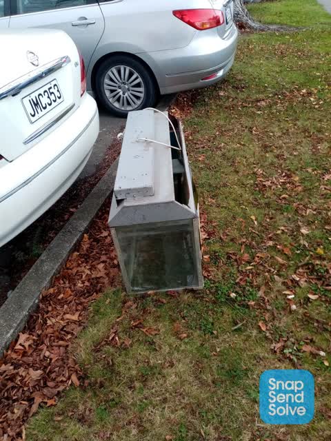 Rubbish/Recycling, a report photo