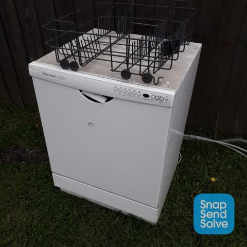 Rubbish/Recycling, a report photo