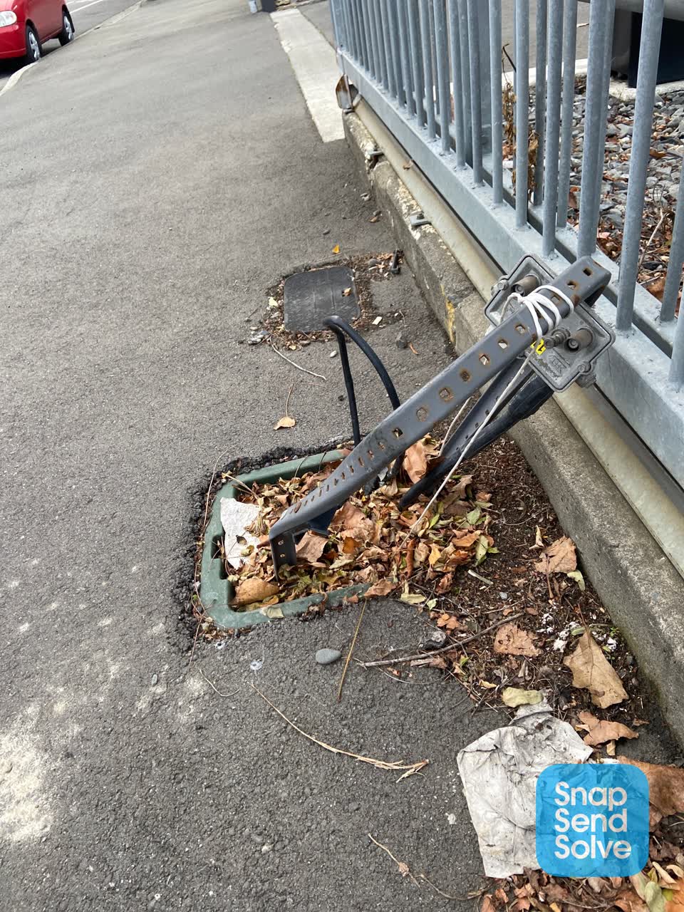 The photograph attached to this roading/streets report