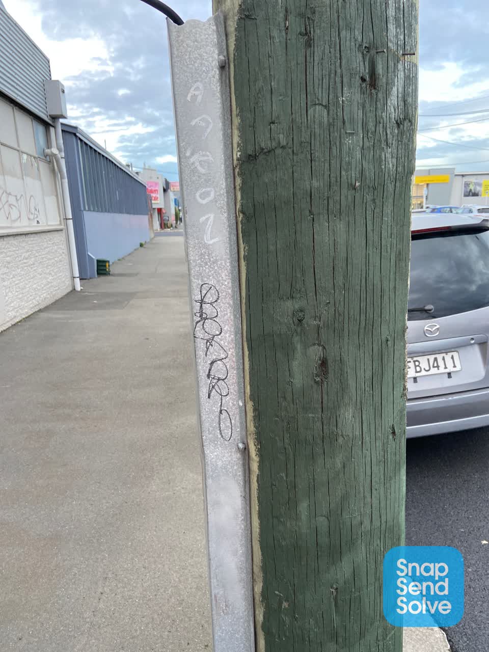 The photograph attached to this graffiti report