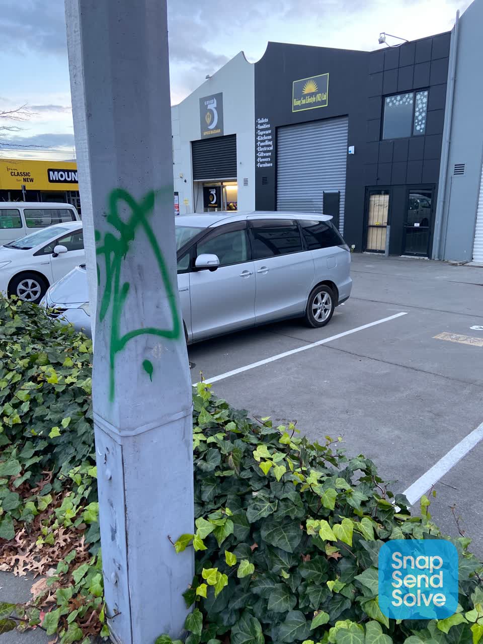 The photograph attached to this graffiti report
