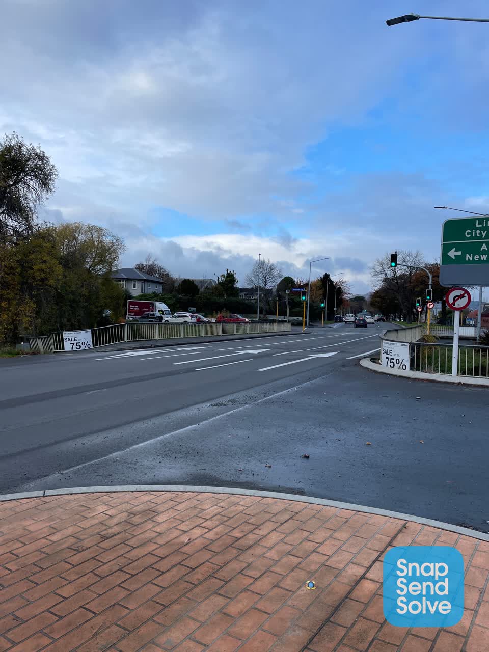 The photograph attached to this roading/streets report
