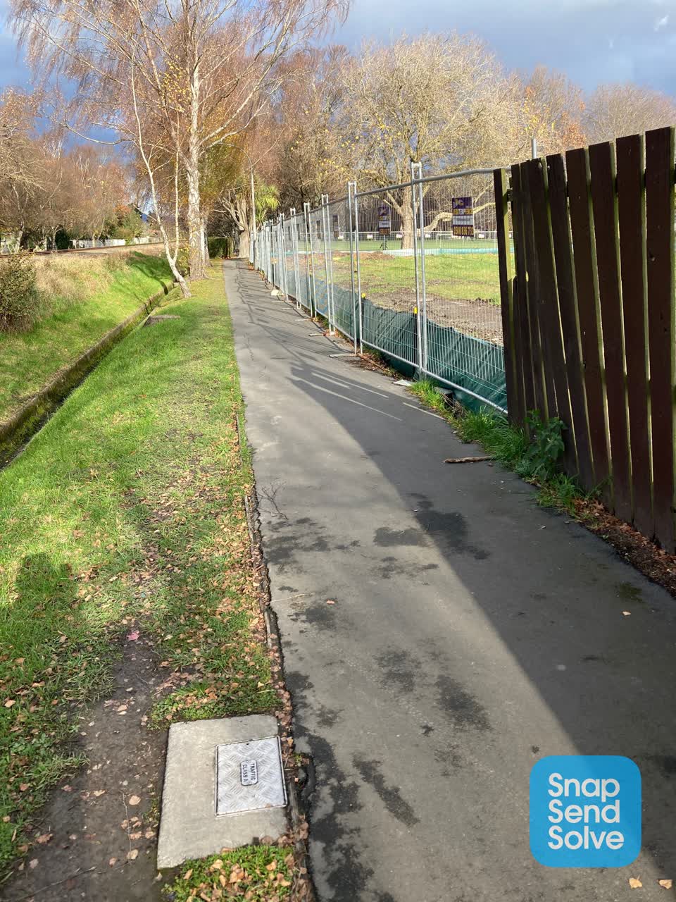 The photograph attached to this roading/streets report