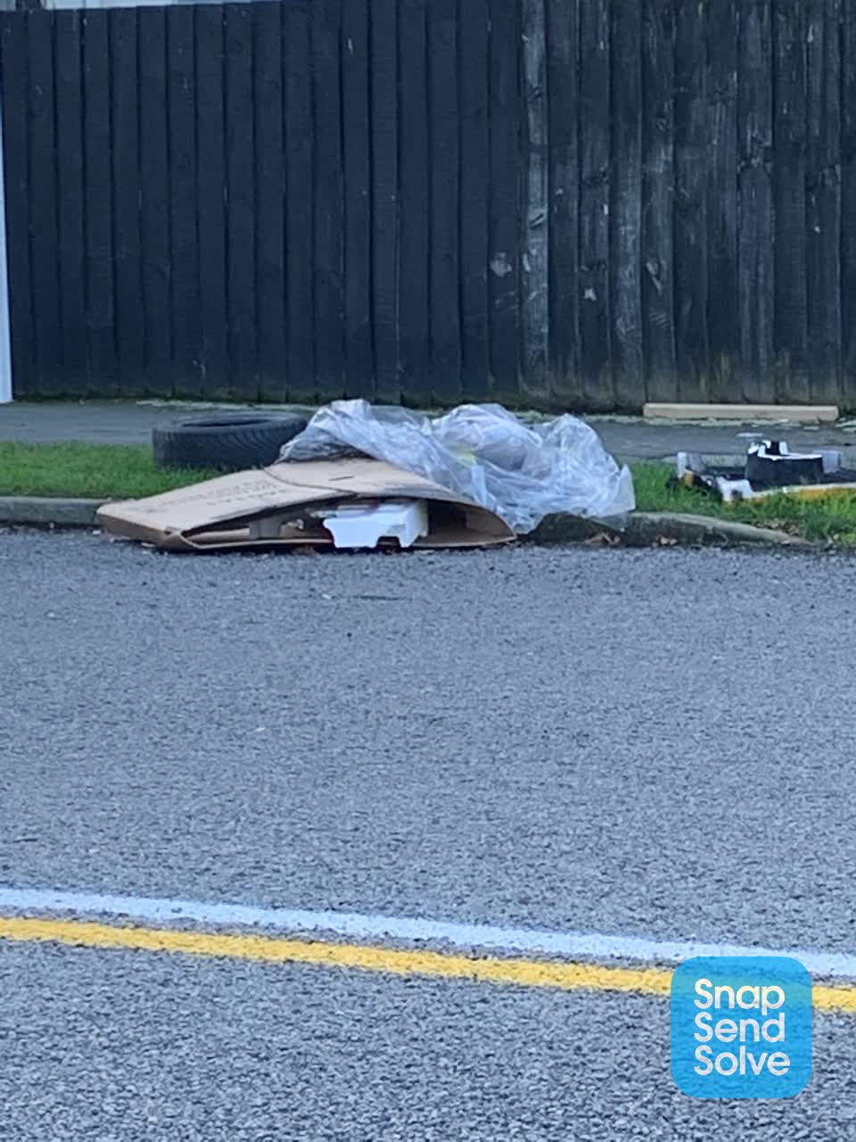 The photograph attached to this rubbish/recycling report