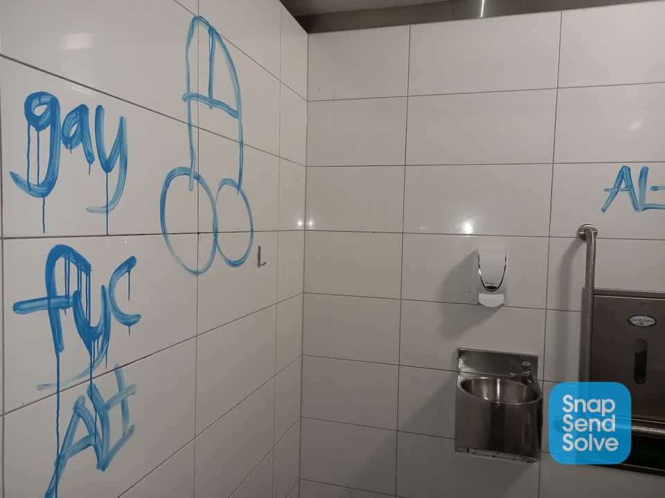 The photograph attached to this graffiti report