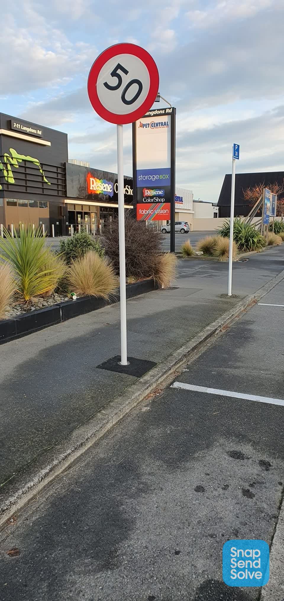 The photograph attached to this roading/streets report
