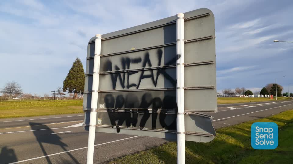 The photograph attached to this graffiti report