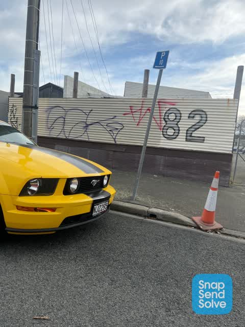 Graffiti, a report photo
