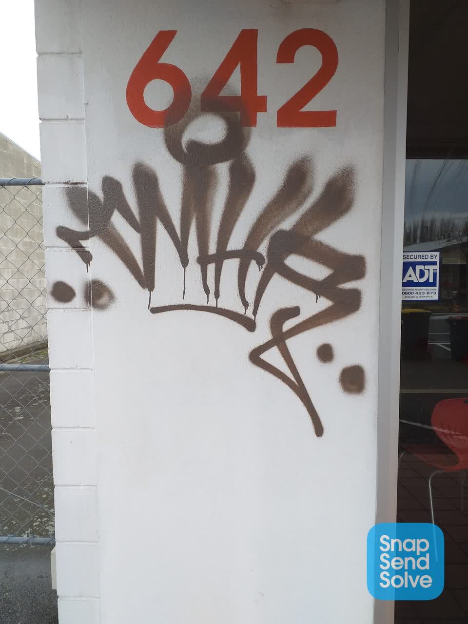 The photograph attached to this graffiti report
