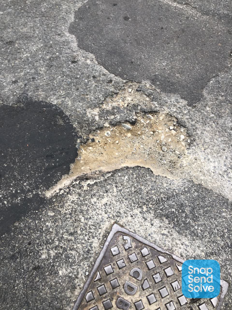 The photograph attached to this roading/streets report