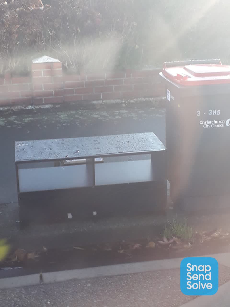 The photograph attached to this rubbish/recycling report