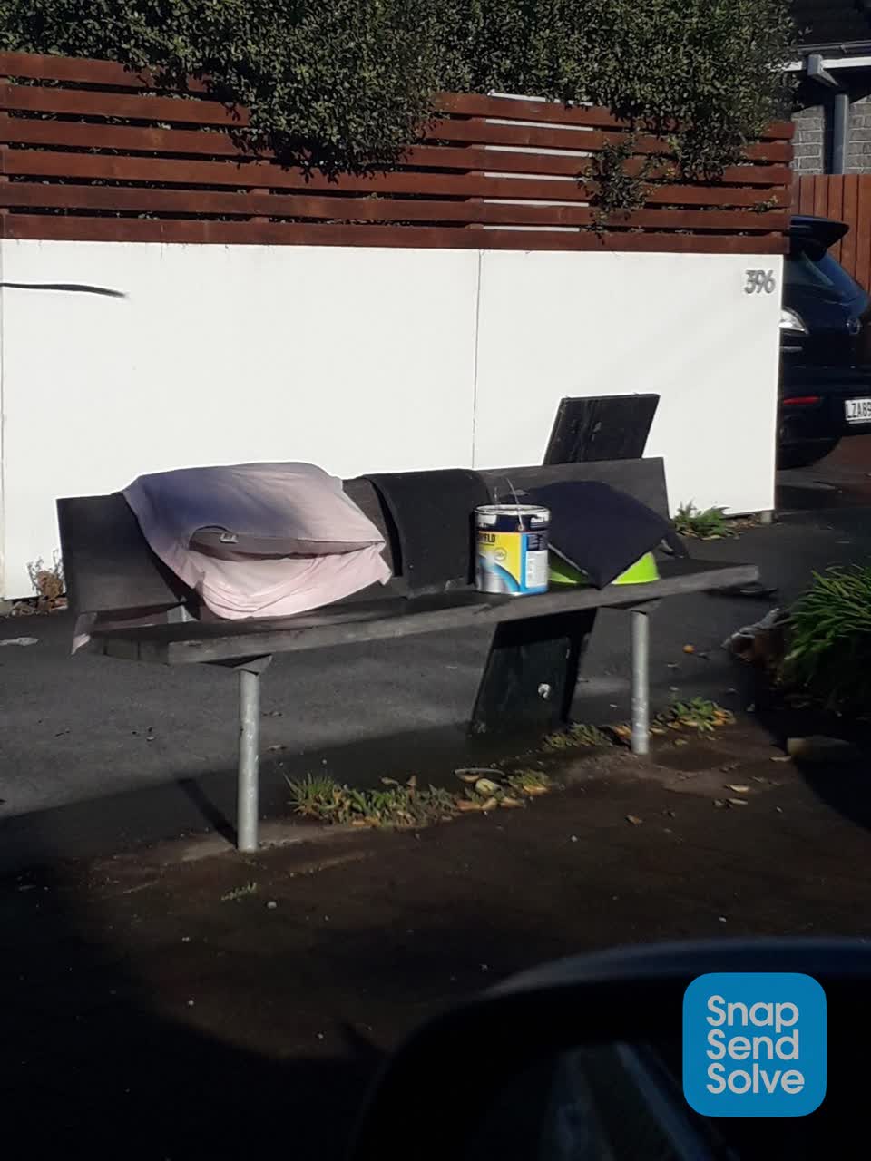 The photograph attached to this rubbish/recycling report
