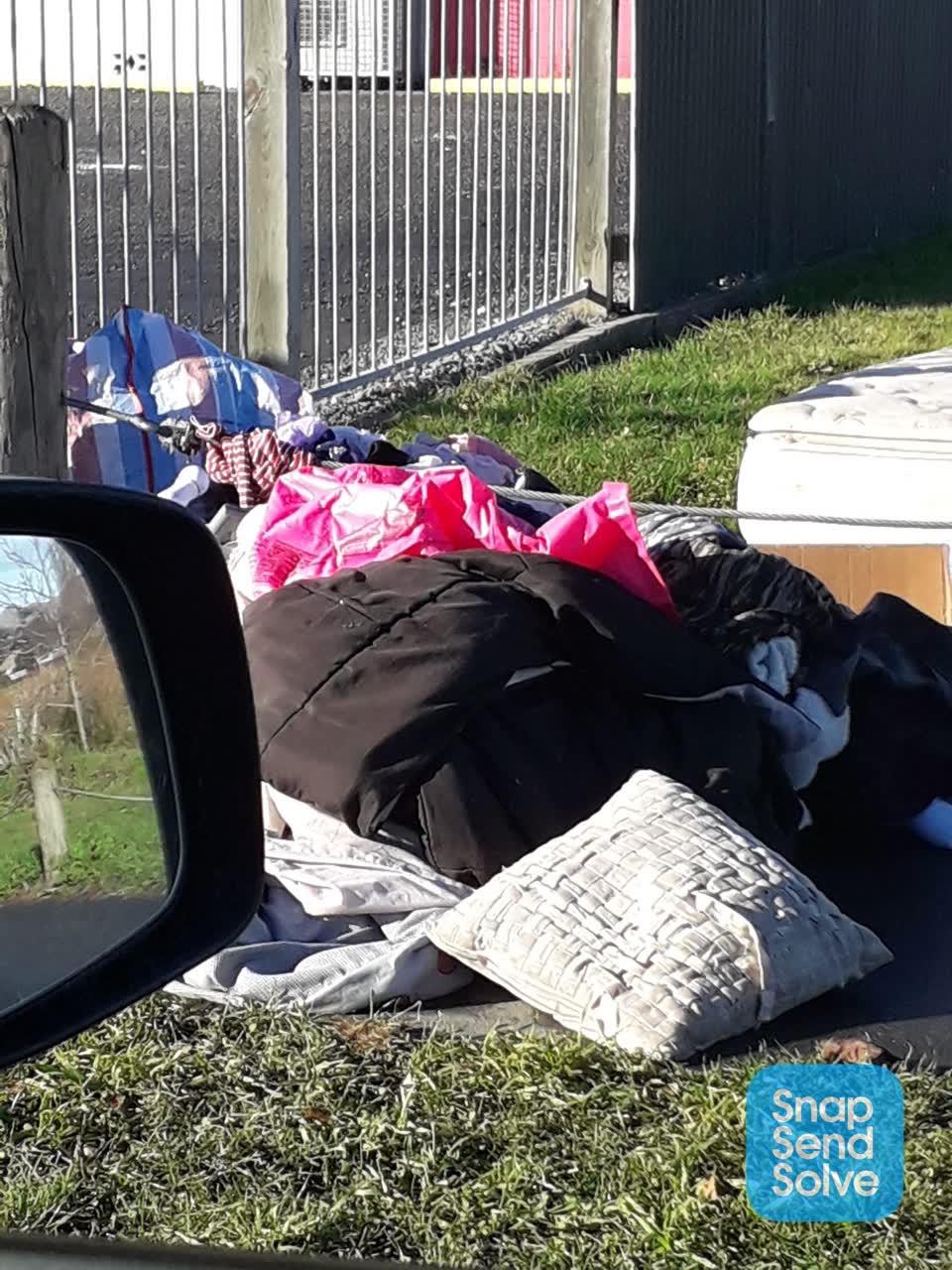 The photograph attached to this rubbish/recycling report