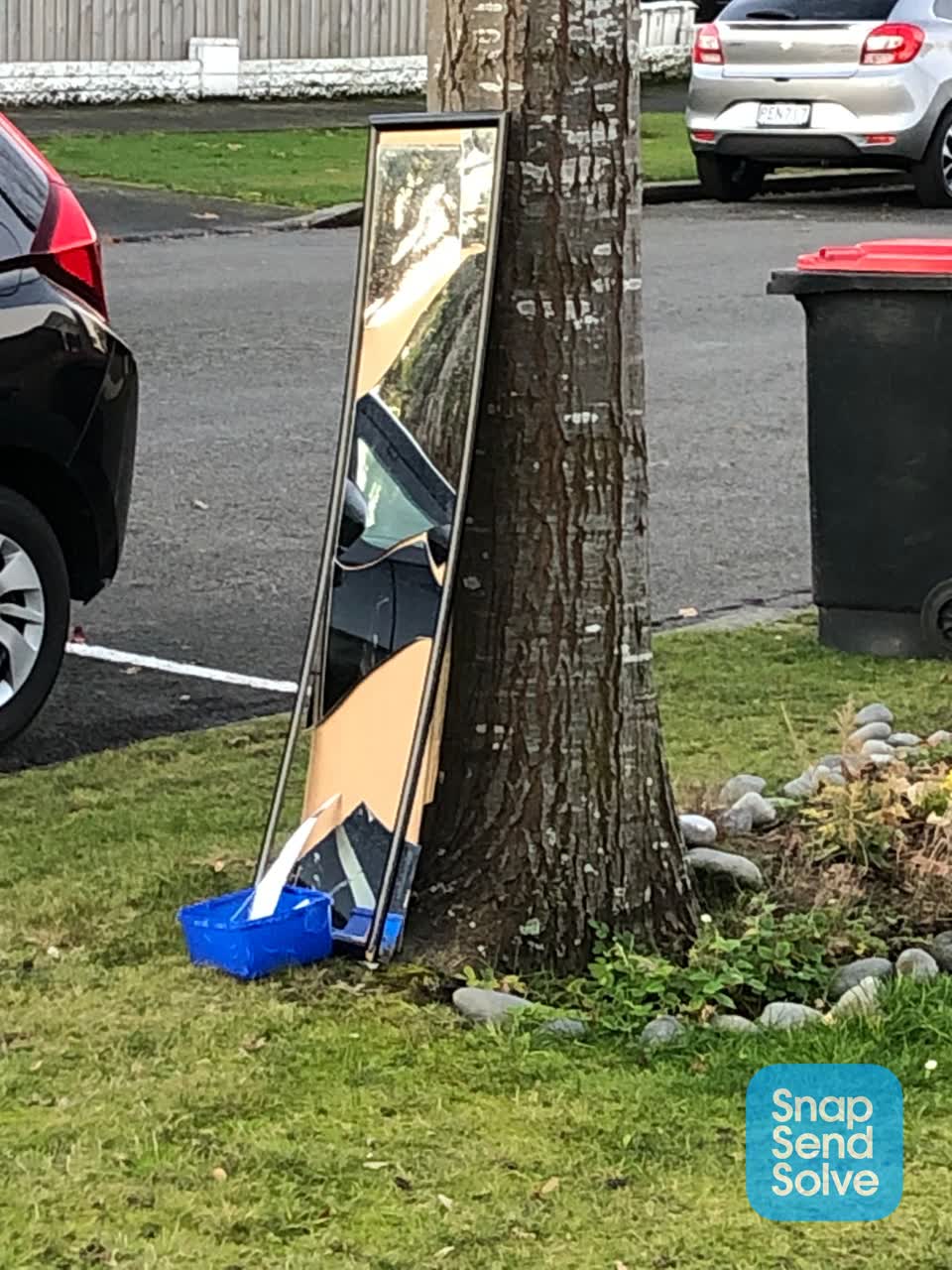 The photograph attached to this roading/streets report