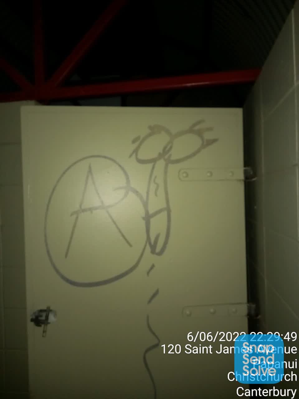 The photograph attached to this graffiti report