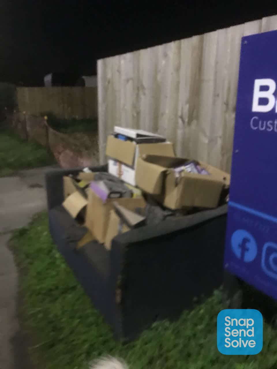 The photograph attached to this rubbish/recycling report