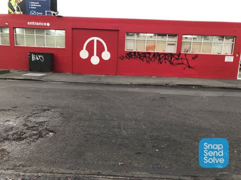 Graffiti, a report photo