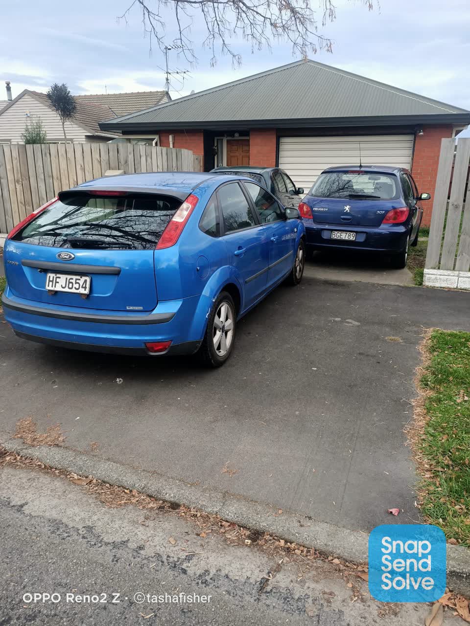 The photograph attached to this roading/streets report