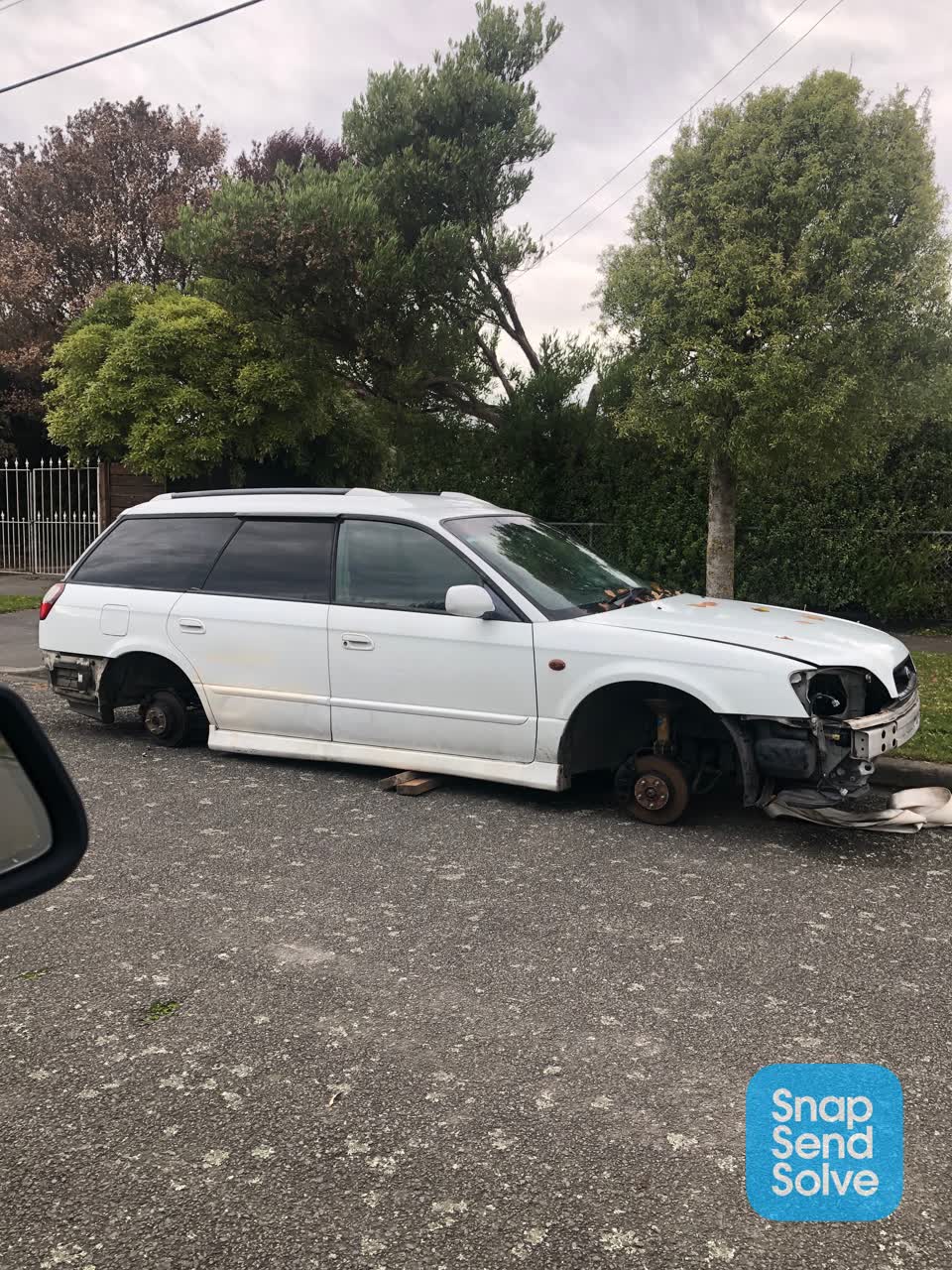 The photograph attached to this roading/streets report