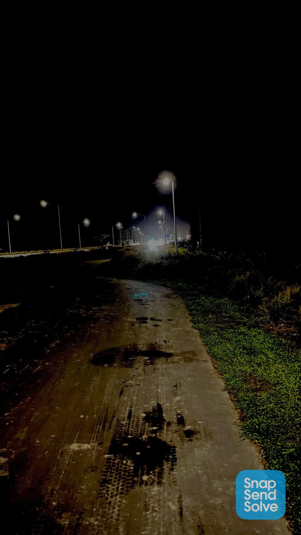 The photograph attached to this roading/streets report