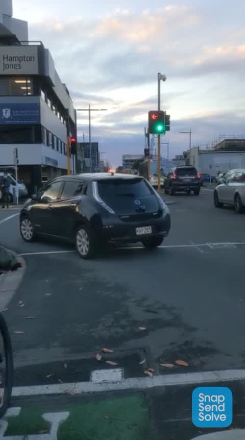 Street Light Outage, a report photo