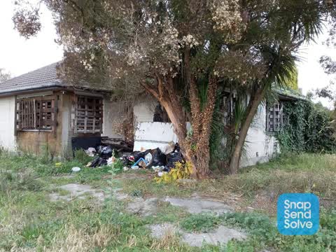 Rubbish/Recycling, a report photo