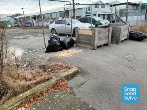 Rubbish/Recycling, a report photo