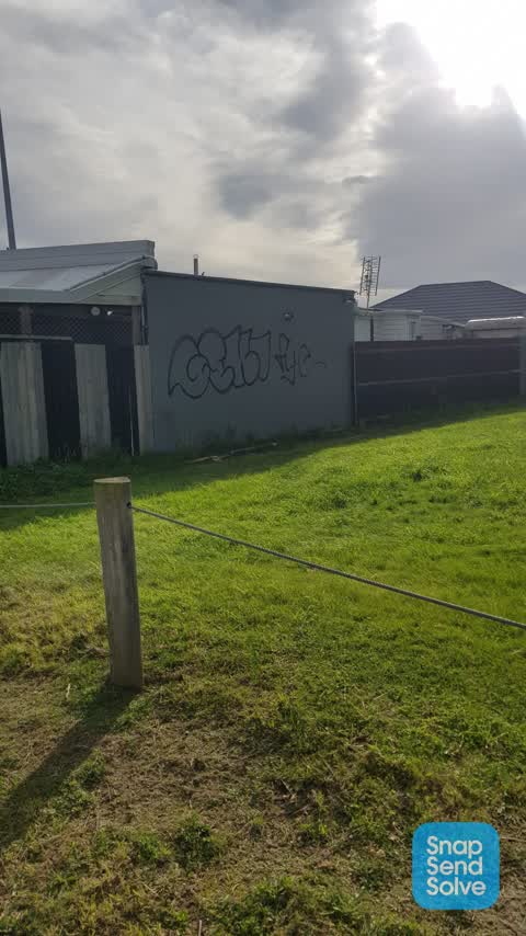 Graffiti, a report photo